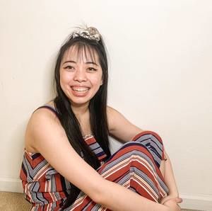 Meet your Posher, Claudia